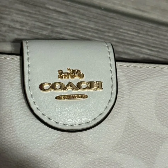 Coach Ivory Leather Wallet with Gold Accents NWOT - Picture 2 of 8